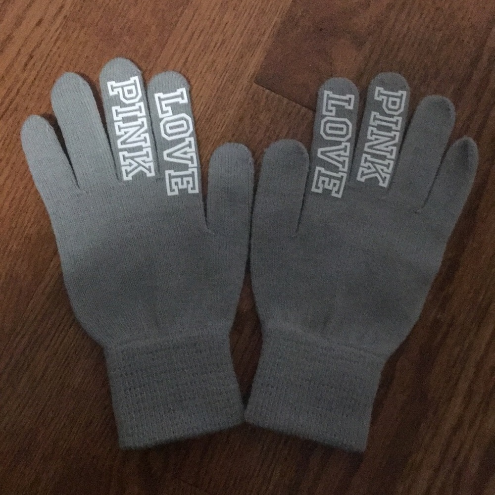 victoria’s secret pink gloves